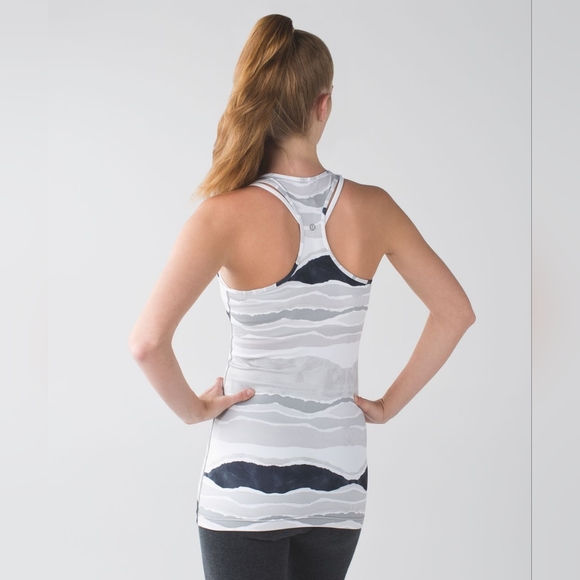 Lululemon Cool RacerbackBleacher Stripe White Black Size 8 - Picture 3 of 6